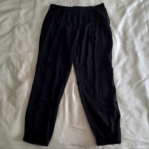 Black Pleated Front Forever21 Pants Large
